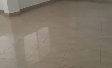 Alquiler departamento en planta baja ubicado en Santa Cecilia (J Luna)