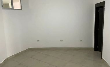 Alquiler departamento en planta baja ubicado en Santa Cecilia (J Luna)