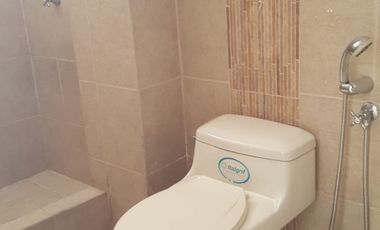 Alquiler departamento en planta baja ubicado en Santa Cecilia (J Luna)