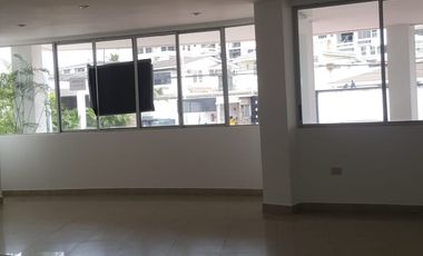 Alquiler departamento en planta baja ubicado en Santa Cecilia (J Luna)