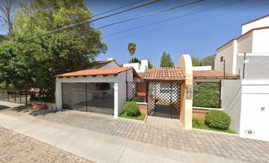Gran Oportunidad Casa en Venta en Primera de Fresnos, Jurica, 76100 Santiago de Querétaro, Qro.