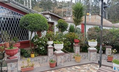 Casa de venta en Otavalo en la ciudadela 31 de Octubre, 3 departamentos, 600 m2