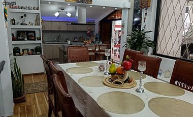 Casa de venta en Otavalo en la ciudadela 31 de Octubre, 3 departamentos, 600 m2