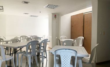 PR19043 Oficina en arriendo en el sector Villa Carlota