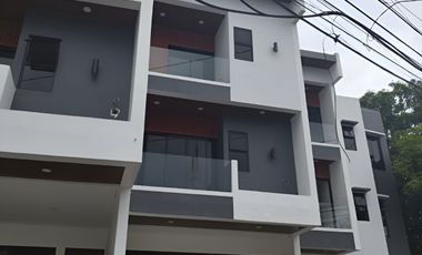 Townhouse FOR SALE in Sauyo Quezon City PH2892