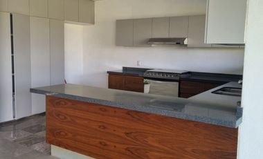 CASA EN VENTA CON MAGNIFICA UBICACIÓN.
