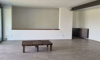CASA EN VENTA CON MAGNIFICA UBICACIÓN.