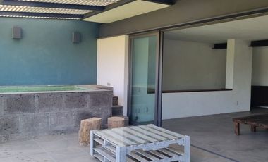 CASA EN VENTA CON MAGNIFICA UBICACIÓN.