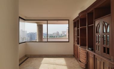 Apartamento en arriendo en Alto Prado.