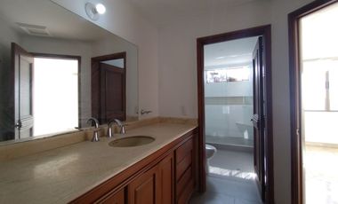 Apartamento en arriendo en Alto Prado.