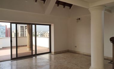 Apartamento en arriendo en Alto Prado.