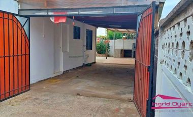 SE VENDE AMPLIA CASA 4 DORMITORIOS 1 BAÑO EN VILLA DOÑA FRANCISCA 3