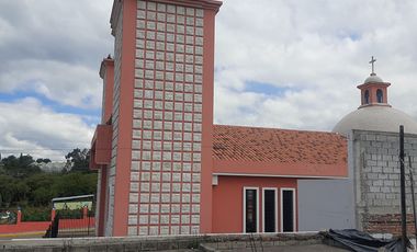 CHECA, vendo terreno 800m, con casa y local comercial, servicios básicos