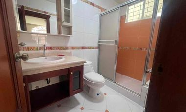 Alquiler departamento Amoblado Kennedy norte 3 dormitorios