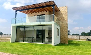 Casa nueva en Cuautlancingo, Puebla, diseño de excelencia