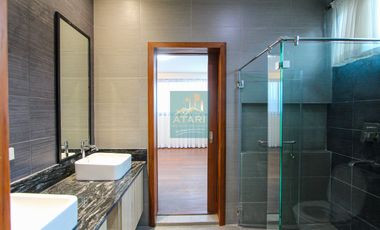 Grand Living Awaits: 6BR Bare Unit at Casa Rosita