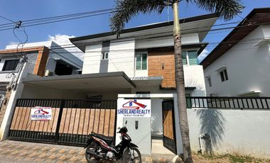 Two Storey House and Lot for Rent near SM City Clark