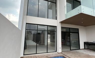 CASA EN VENTA CASTAÑOS DEL VERGEL CARRETERA NACIONAL
