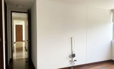 PR20112 Apartamento en arriendo en el sector Loma del Escobero