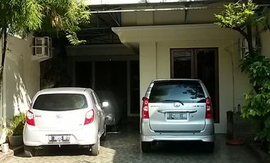 Rumah Pinggir Jalan Raya, 150 Meter Ke Kampus Binus