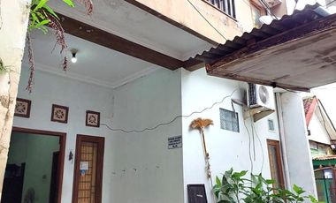 Rumah Tengah Kota Hanya 50 meter dari Jalan Gajah Mada
