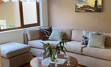 Villa en venta con 428m2T Calle Los Álamos y Av. Ordóñez Lasso