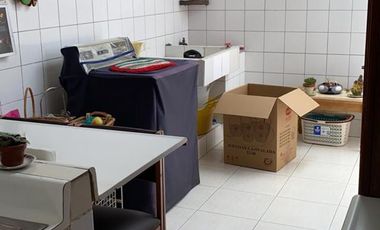 Villa en venta con 428m2T Calle Los Álamos y Av. Ordóñez Lasso