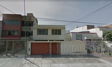 CASA/TERRENO EN VENTA EN SURCO