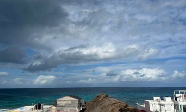 Hotel a la venta en el centro de Isla Mujeres cerca del Mar con 18 habitaciones