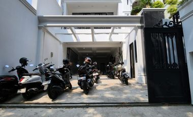Rumah mewah lokasi terbaik di Tebet Jakarta Selatan