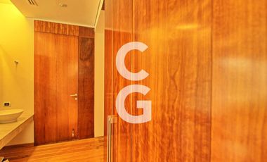 Casa en Venta en Cancun en Residencial Lagos del Sol Frente al Lago con 6 Rec