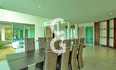 Casa en Venta en Cancun en Residencial Lagos del Sol Frente al Lago con 6 Rec