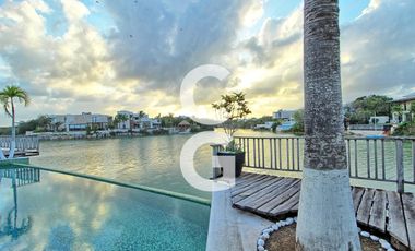 Casa en Venta en Cancun en Residencial Lagos del Sol Frente al Lago con 6 Rec