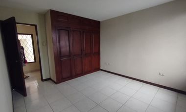 CASA EN ALQUILER EN CEIBOS - VÍA  A LA COSTA (VIVI)