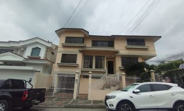 CASA EN ALQUILER EN CEIBOS - VÍA  A LA COSTA (VIVI)
