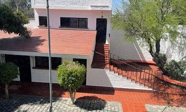 VENTA CASA EL SALITRE RAQUET CLUB FRENTE A JURICA Y A ANTEA CERCA DE TODO