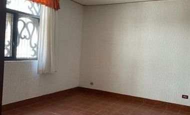 VENTA CASA EL SALITRE RAQUET CLUB FRENTE A JURICA Y A ANTEA CERCA DE TODO