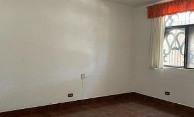 VENTA CASA EL SALITRE RAQUET CLUB FRENTE A JURICA Y A ANTEA CERCA DE TODO