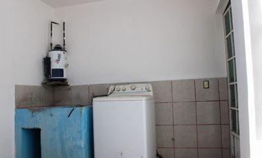 Amplia residencia en Col. Aviación (junto a Jardín Real)
