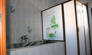 Amplia residencia en Col. Aviación (junto a Jardín Real)