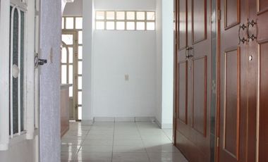 Amplia residencia en Col. Aviación (junto a Jardín Real)