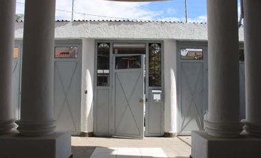 Amplia residencia en Col. Aviación (junto a Jardín Real)
