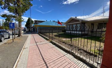 Casa Comercial Con Terreno De 910m2 - Puerto Natales