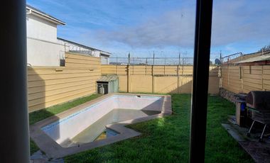 Quilpué Vende Excelente casa 4 D Belloto 2000 cercana a Portal El Belloto