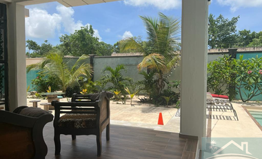 RENTA CASA AMUEBLADA ALAMOS CANCUN 3 HABITACIONES ALBERCA SEGURIDAD TERRAZA