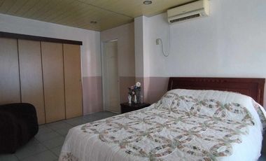 House and lot furnished with Roof deck in San Isidro Talisay @Php10.2M