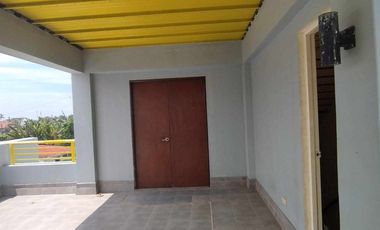 House and lot furnished with Roof deck in San Isidro Talisay @Php10.2M
