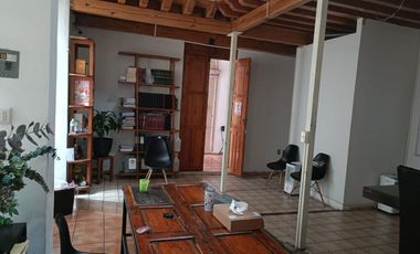 Se vende magnífica casa en el centro histórico de Morelia.