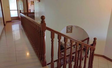 5 Bedroom Moroccan-American Large House in Castillejos, Zambales