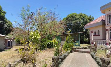 5 Bedroom Moroccan-American Large House in Castillejos, Zambales